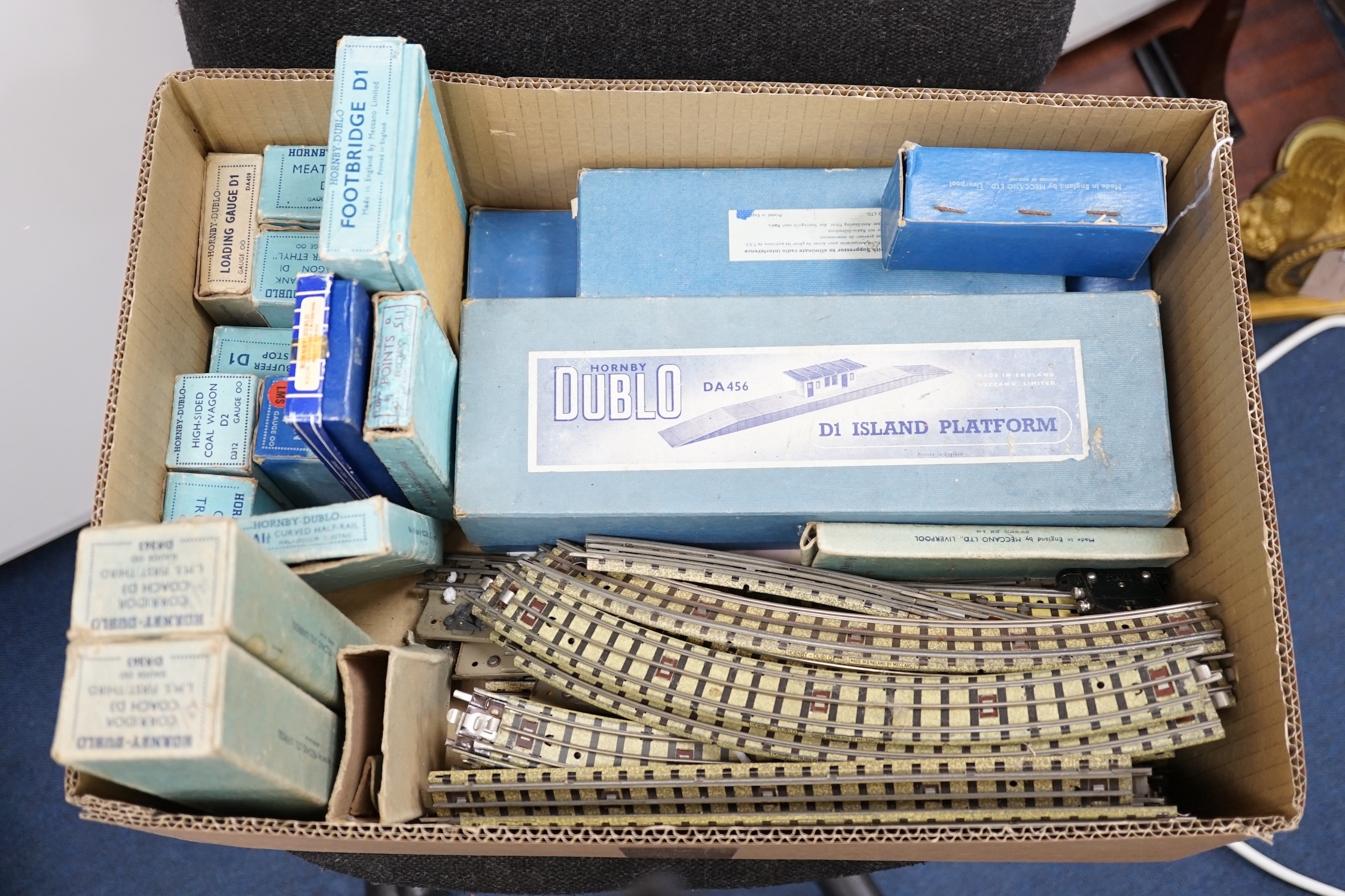 A collection of Hornby Dublo railway for 3-rail running